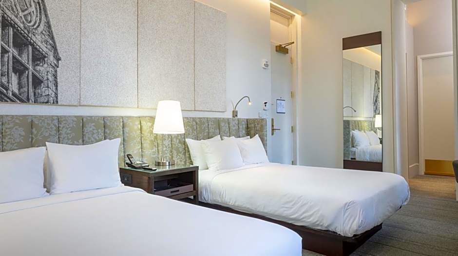 The Richardson Hotel