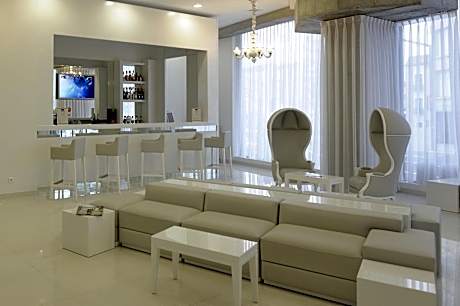 Kyriad Prestige Perpignan Centre Gare