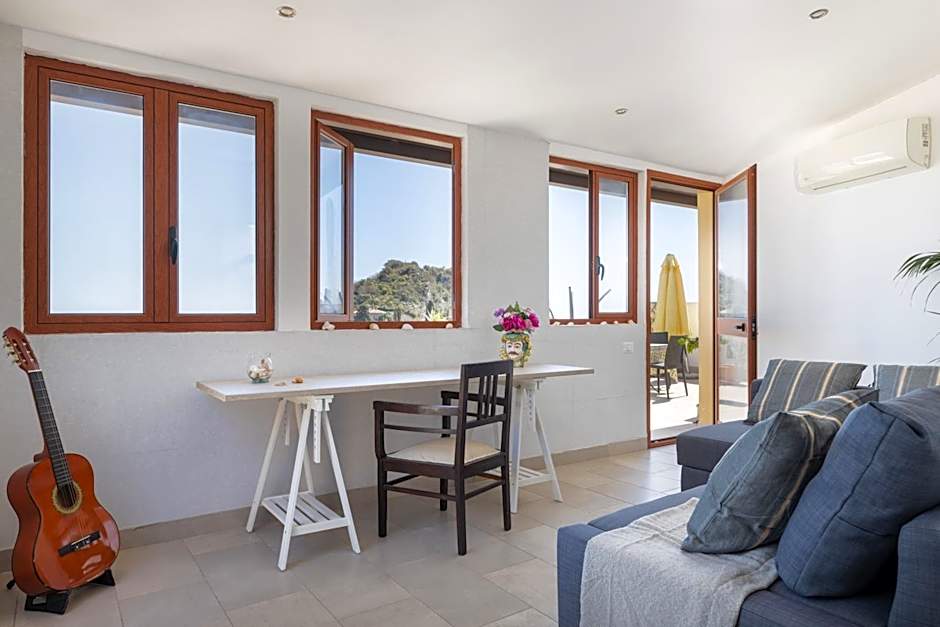 Tauromenion Guest House