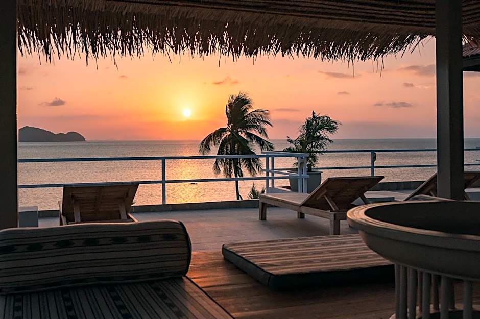 Baan Jai Dee Beach Front Hotel