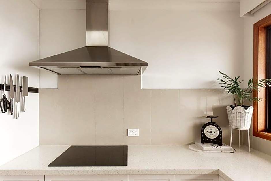 Seagrass Coastal Retreat with direct beach access