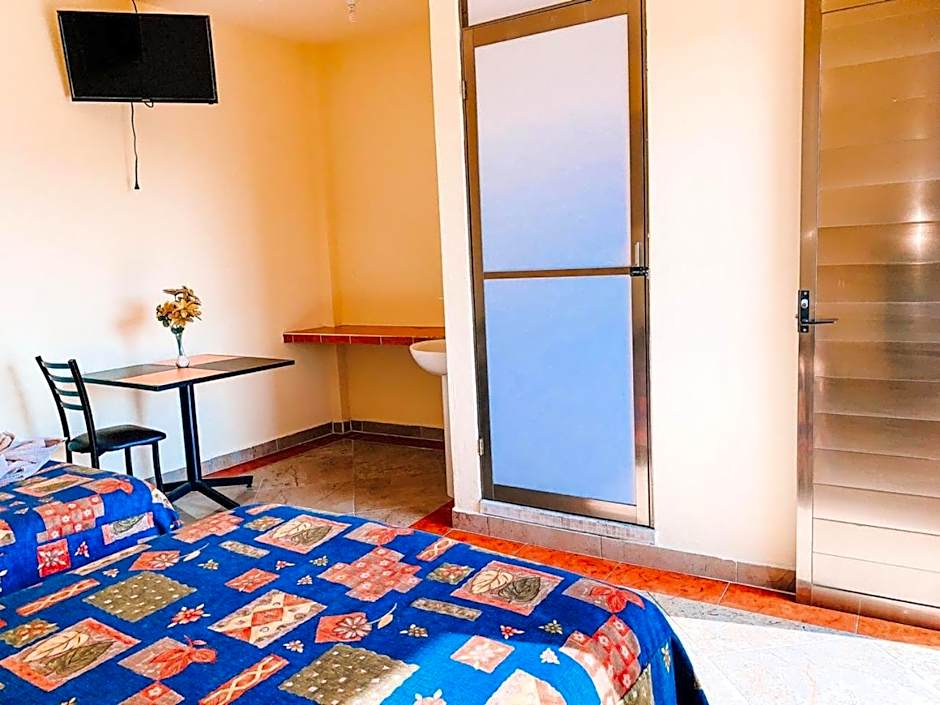 Hotel Sociedad y Maristas