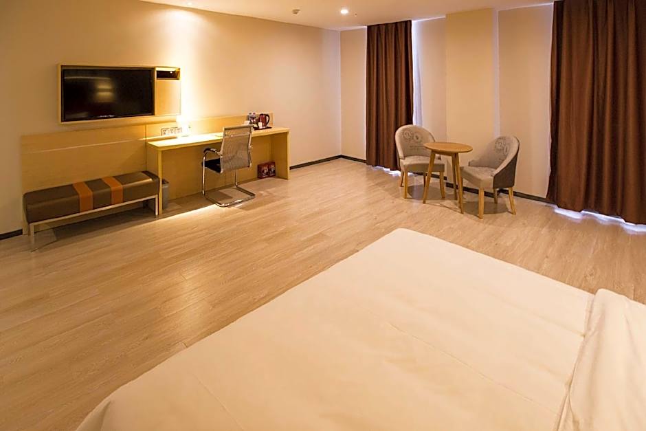 7 Days Inn Premium Tangshan Fengnan Shuanghu Jinyuan Branch