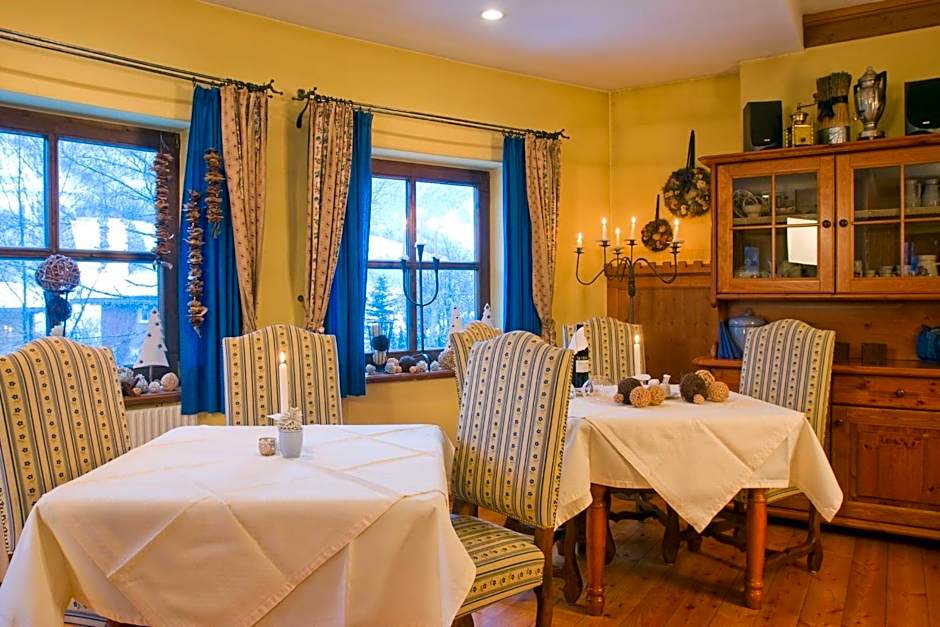 Hotel Unterbrunn Apartments & Gästehaus