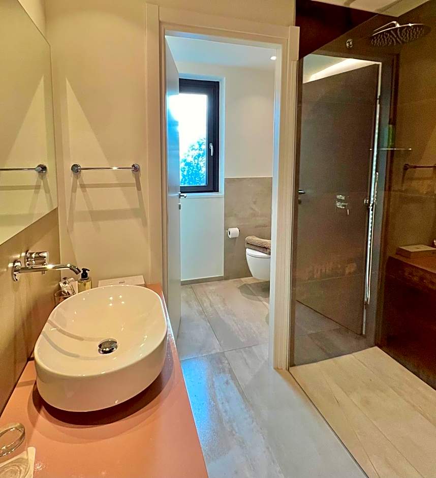 Villa Costantina with heated POOL