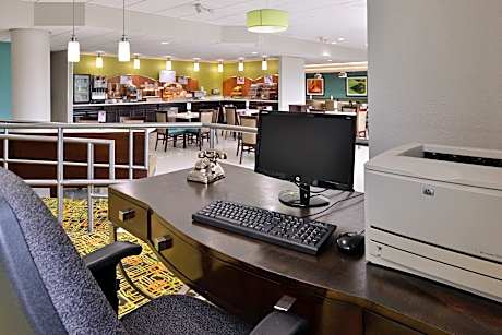 Elimwood Hotel, A Ramada by Wyndham