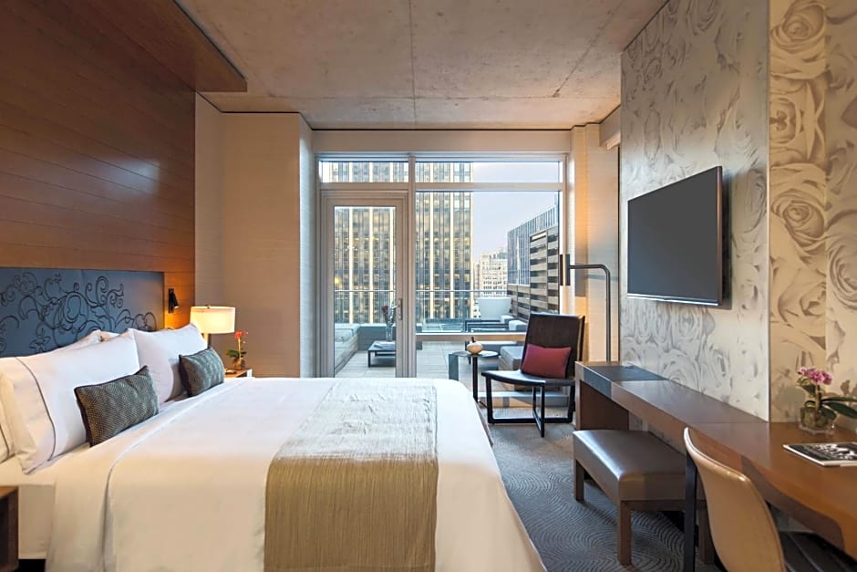Renaissance by Marriott New York Midtown Hotel