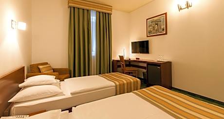 Comfort Twin Room