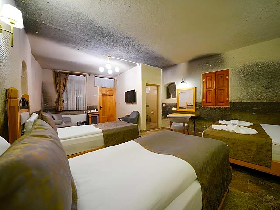 Cave Hotel Saksagan