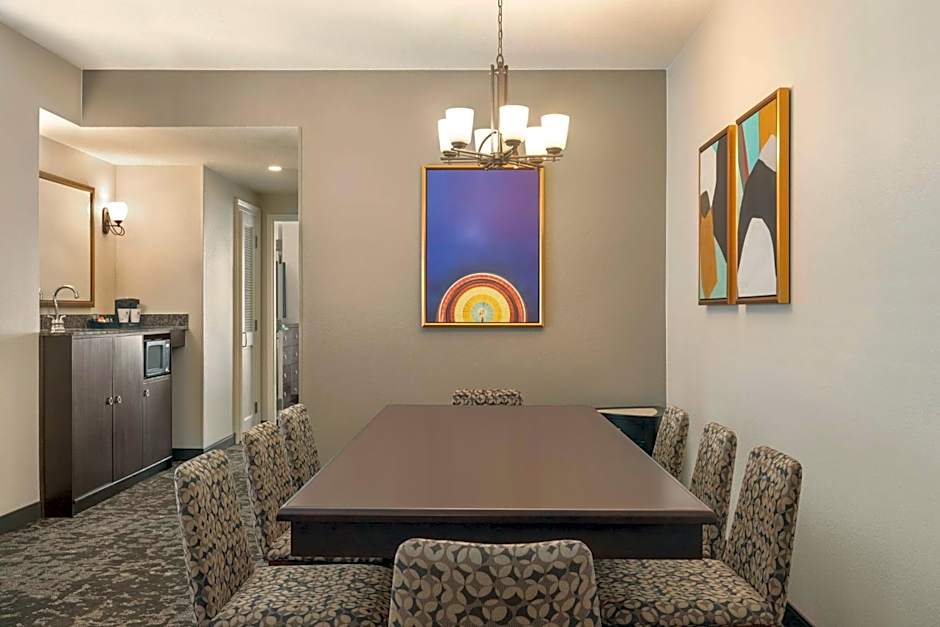 Embassy Suites by Hilton Orlando Lake Buena Vista South