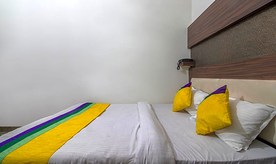 Treebo Shree Anand Dham, Vrindavan