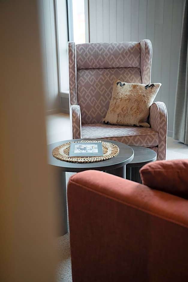 Henningsvær Bryggehotell - by Classic Norway Hotels