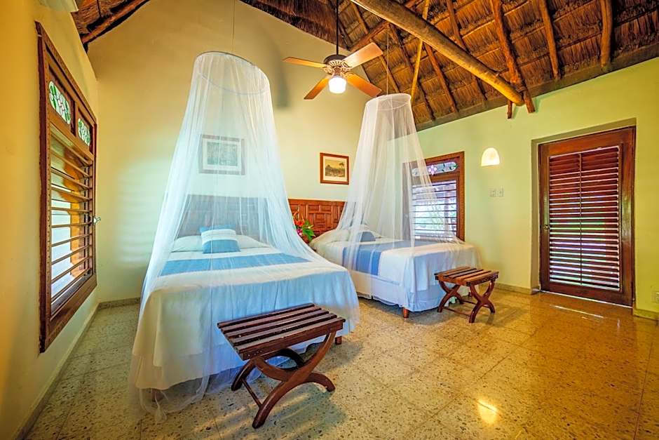 Mayaland Hotel & Bungalows