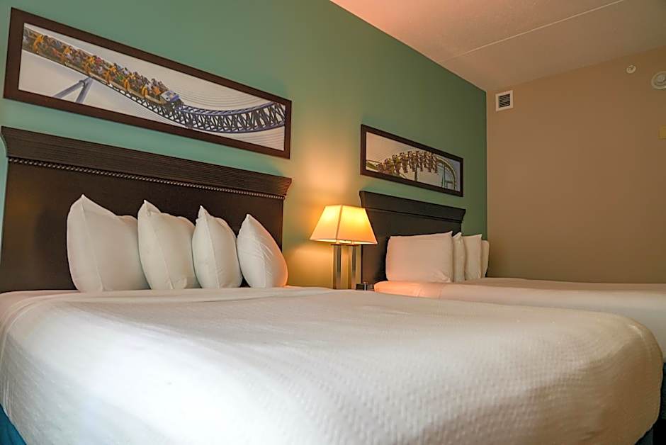 Foto 1 di 8 di Queen Room with Two Queen Beds