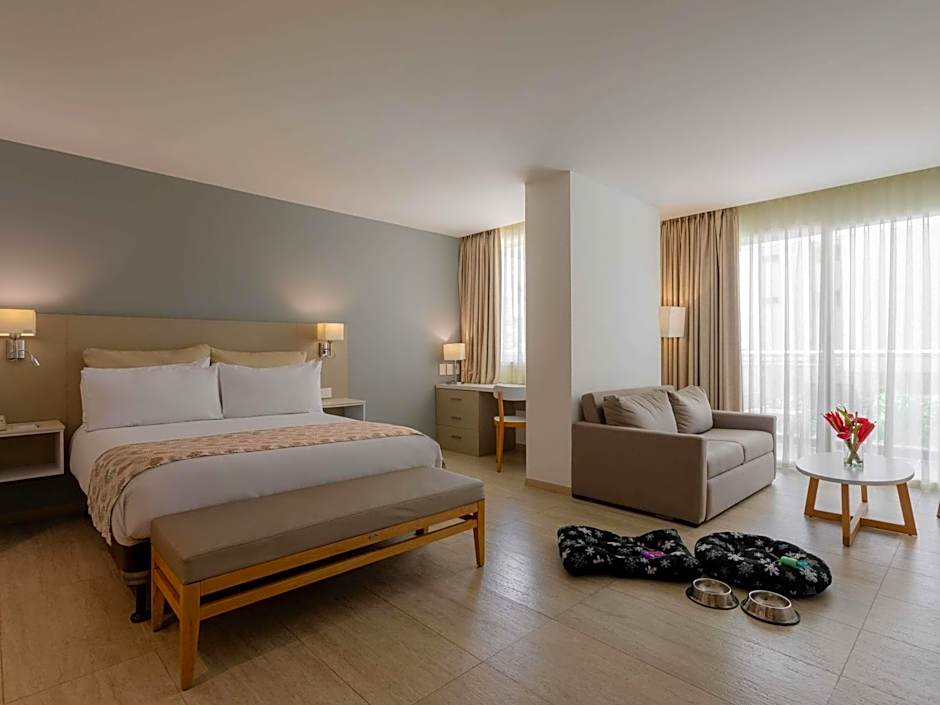 Mercure Santa Marta Emile