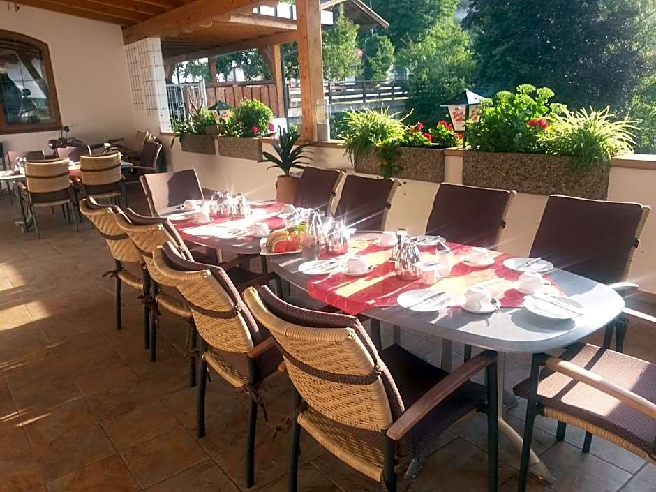 Gasthof Pension Traube