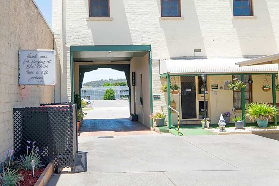 Elm Court Motel