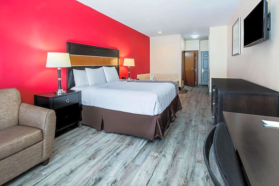 La Quinta Inn & Suites by Wyndham Dallas Mesquite