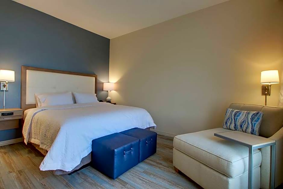 Hampton Inn by Hilton Sneads Ferry North Topsail Beach