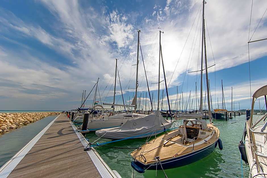 Balatonfői Yacht Club