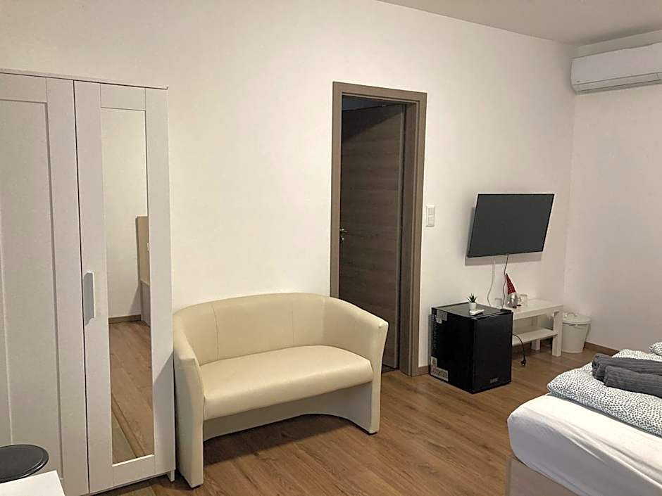 Photo 1 of 5 of Superior 2 Beds