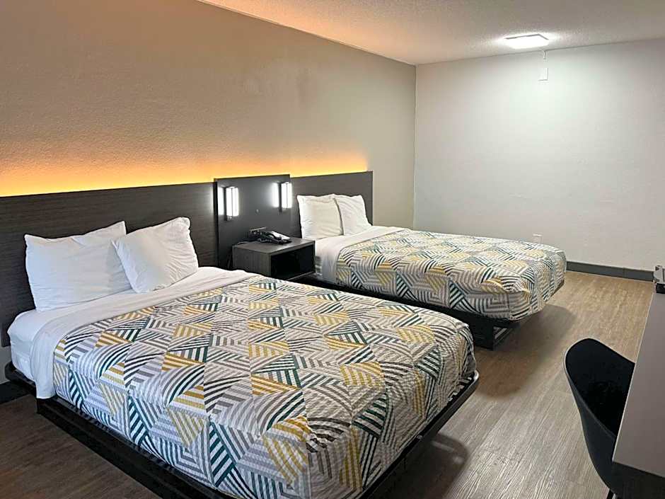 Motel 6 Huntsville AL University Dr.