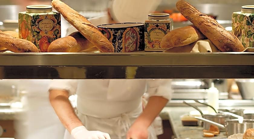 Hotel Castille Paris