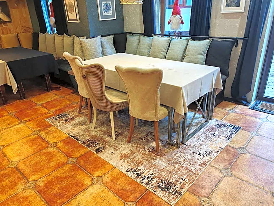 Monastery 2 Aparthotel