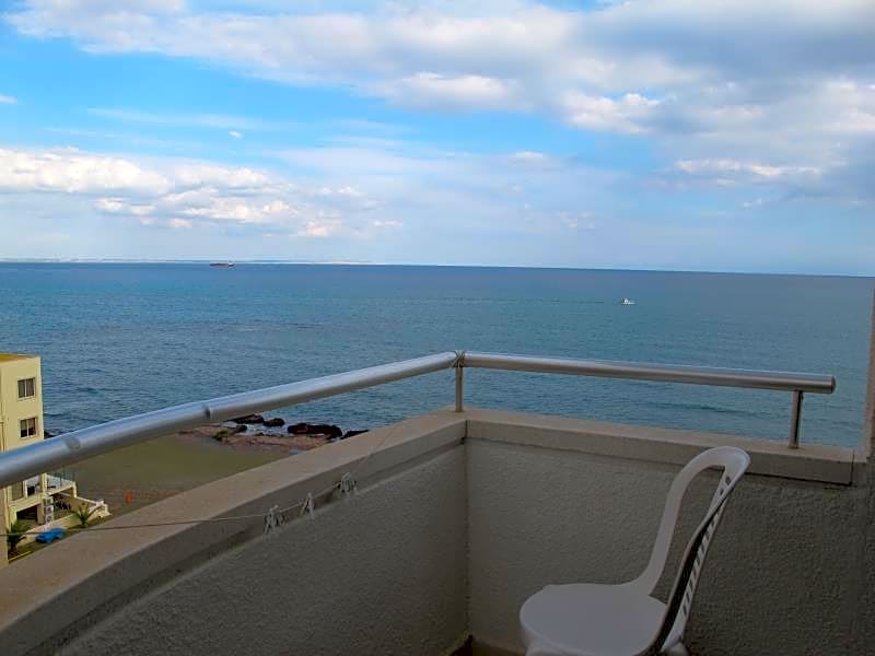 Flamingo Beach Hotel