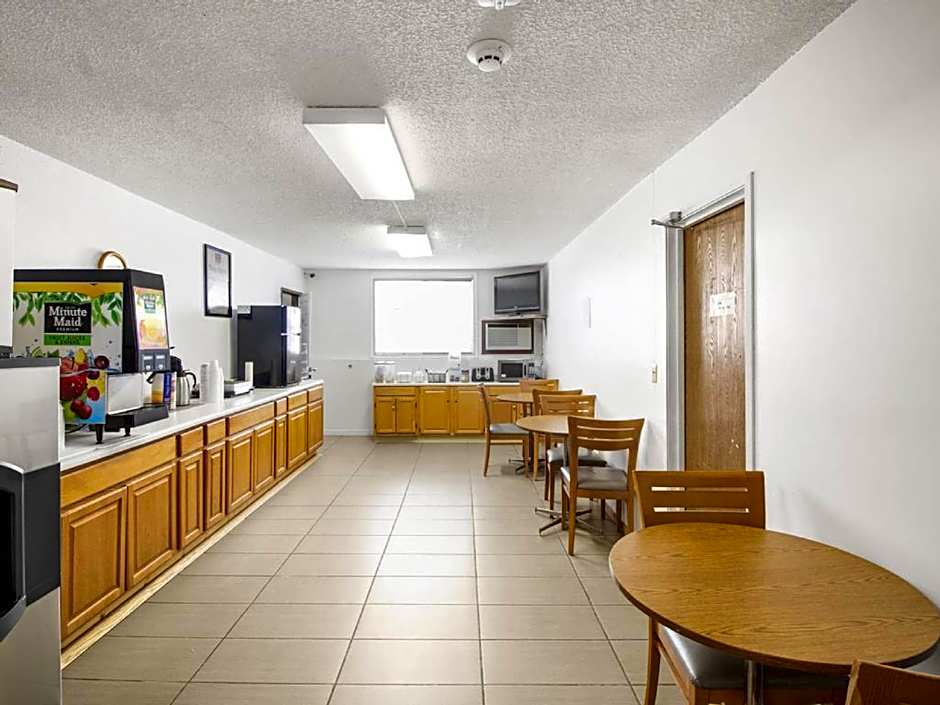 Econo Lodge Alliance