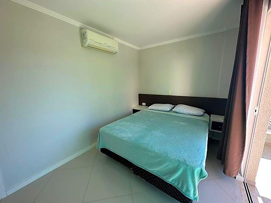 A56 - Alameda Verde - Apto 102 - Centro de Bombinhas