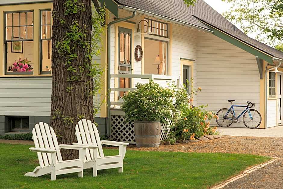Photo 1 of 5 of 1 Bedroom Cottage