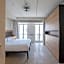 LATROUPE Grand Place Hostel