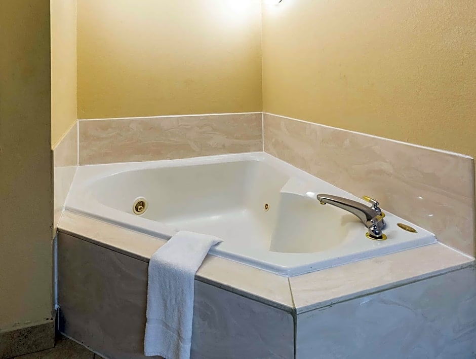 Quality Inn