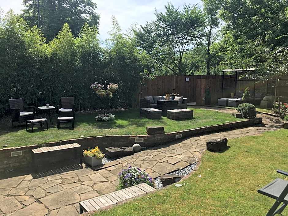 Queens Guesthouse Manchester