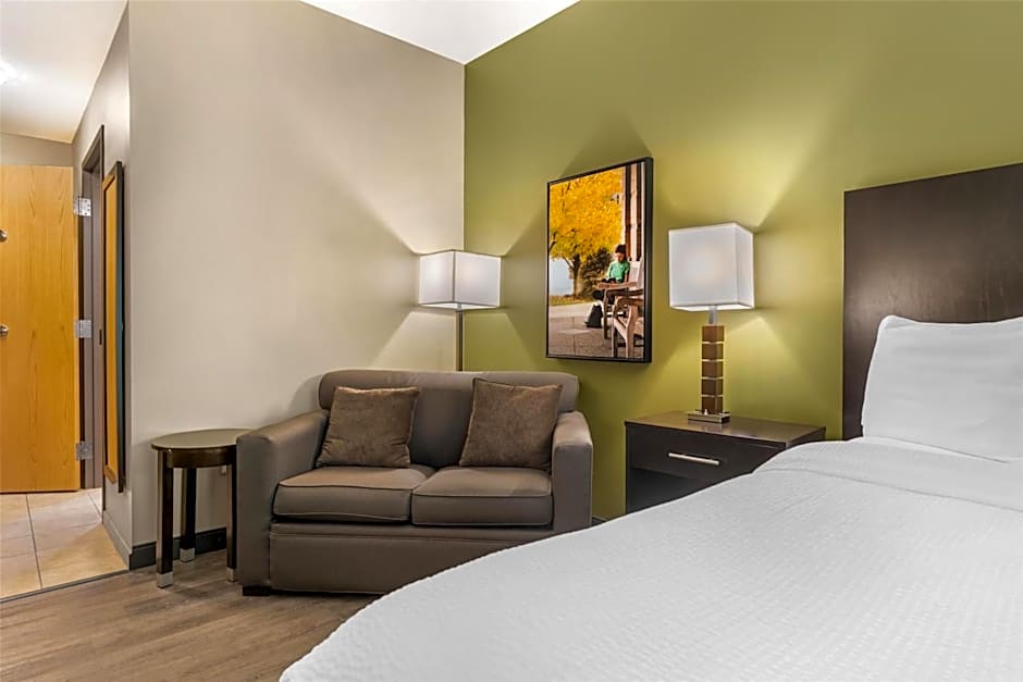 Best Western Plus Franciscan Square Inn and Suites Steubenville