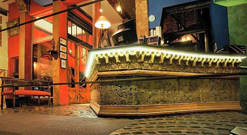 La Fresque Hotel Boutique