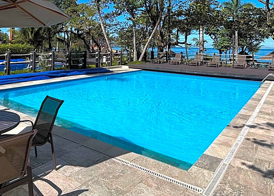 Juquehy - Condomínio de Frente para o Mar - Piscina Aquecida - Quadra de Tenis