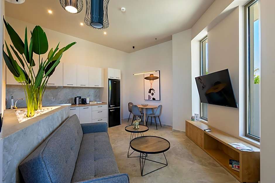 Pathos SeaSide Suites