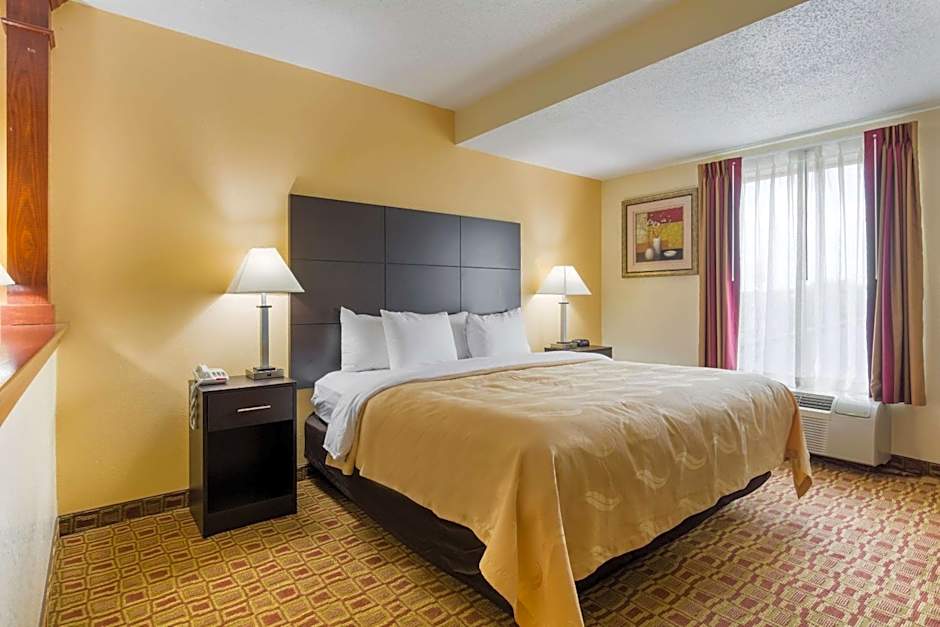 Quality Inn & Suites Sellersburg - Louisville Area