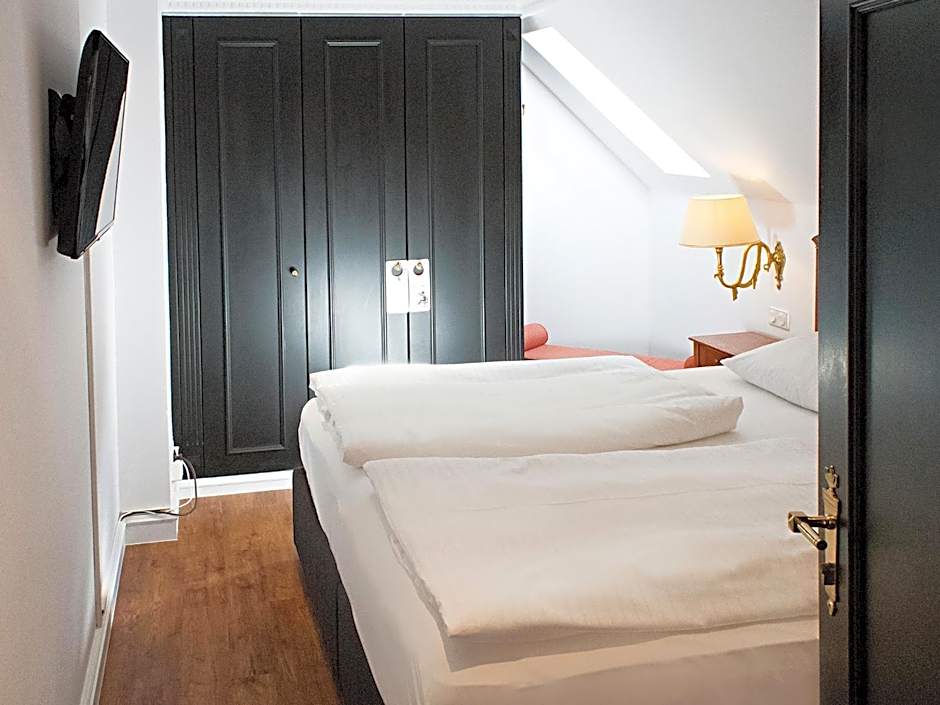 DORMERO Hotel Halle