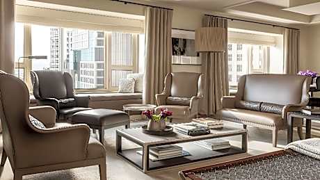 Nomi Suite
