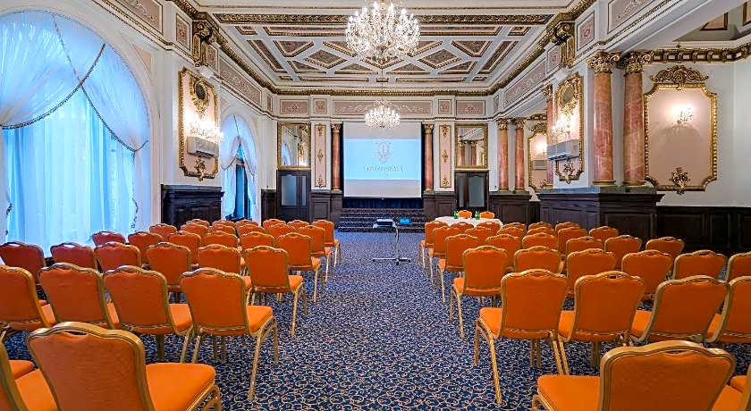 Londonskaya SPA Hotel