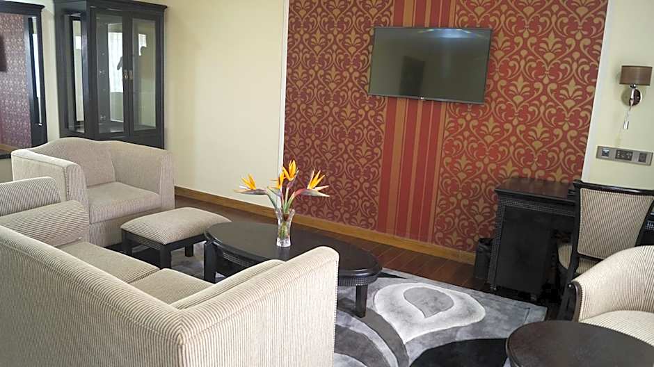 The White Rhino Hotel