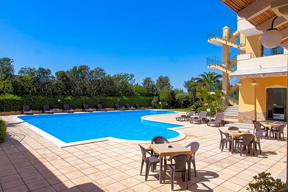 Hotel Cala Dei Pini