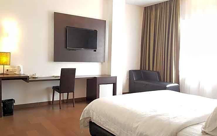 Emerald Hotel