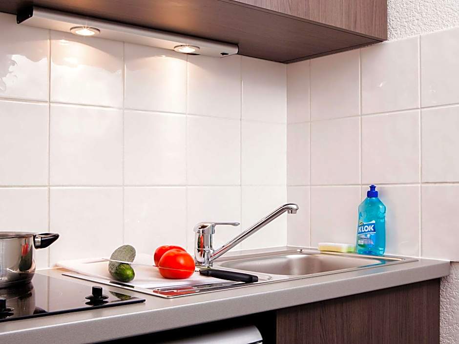 Adagio Access Poitiers Aparthotel