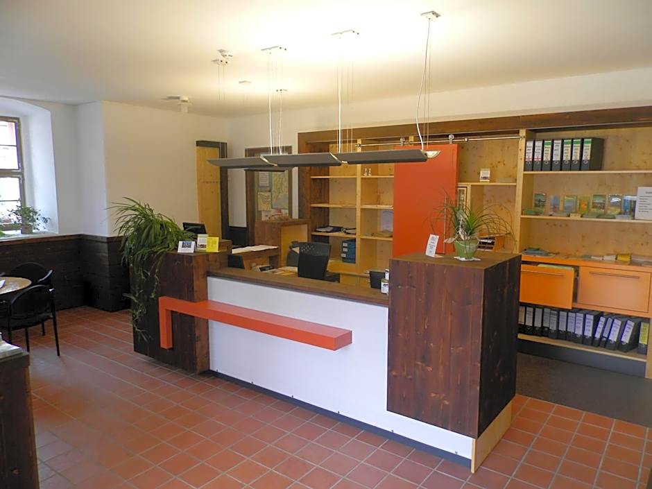 Gästehäuser St. Marienthal