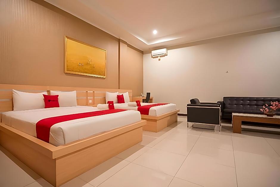 RedDoorz near Lembang Park & Zoo 2