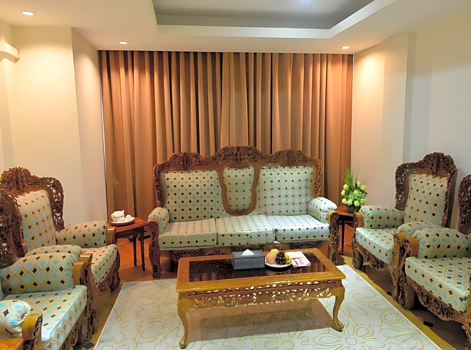 Golden Butterfly Hotel